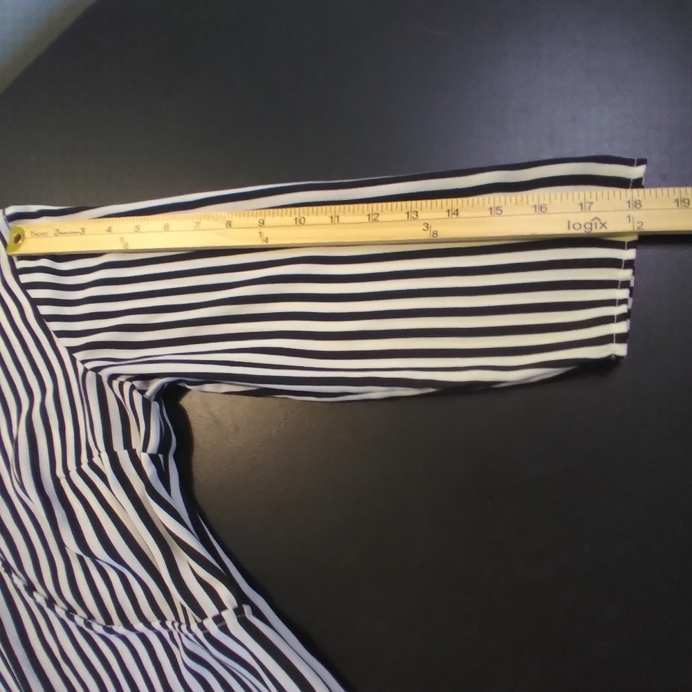 Talbots Black And White Striped Womens Top Size M Side Zip Office Casual - Picture 2 of 9